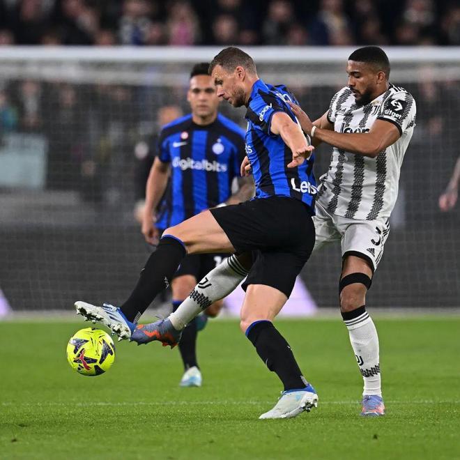 也在重塑现 也在重塑现